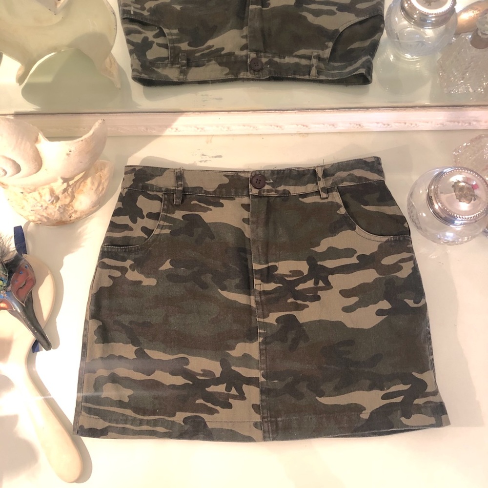 WILD HONEY  camo mini skirt